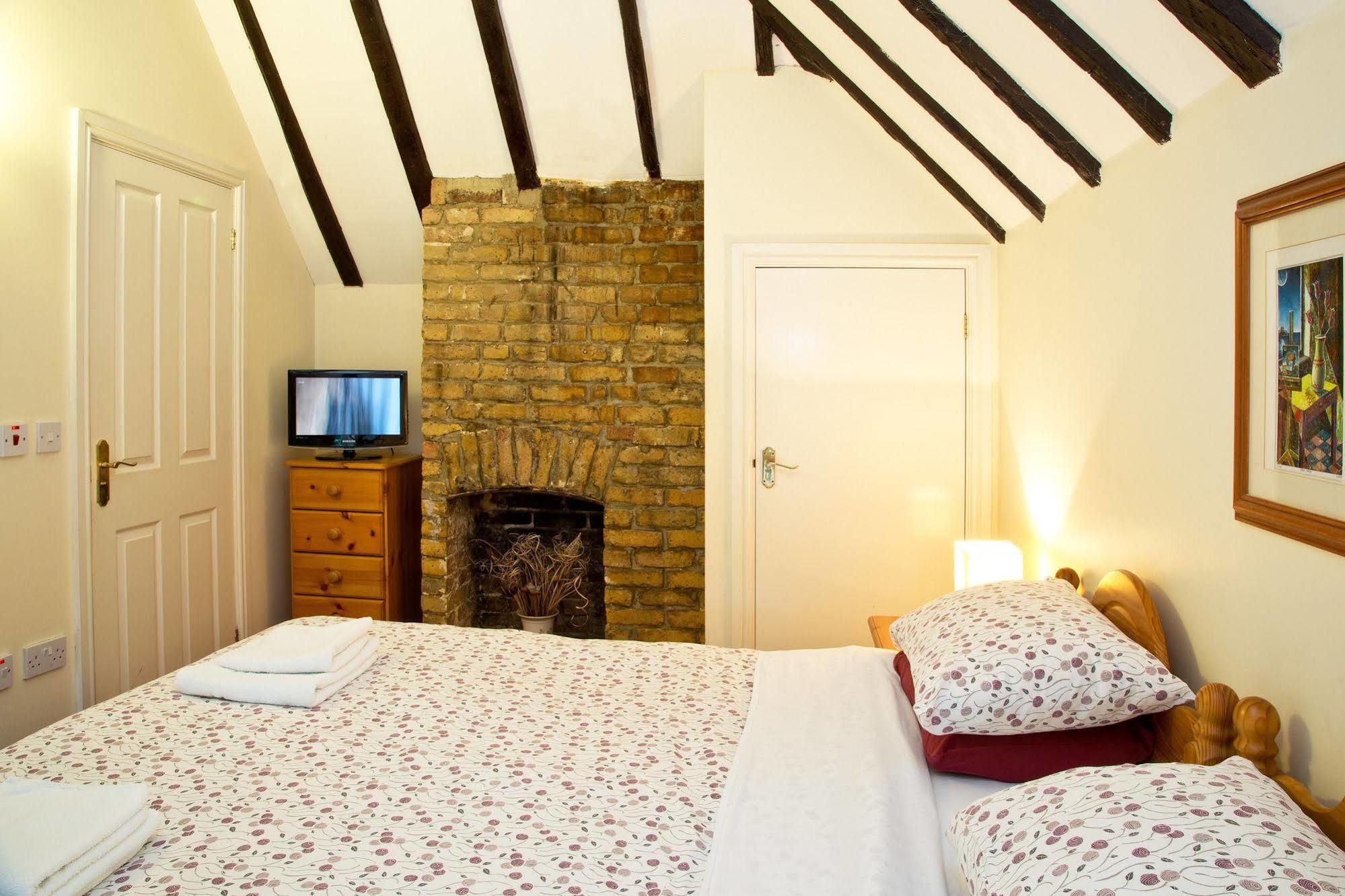 Bed and Breakfast Detling Coachhouse à Maidstone Extérieur photo
